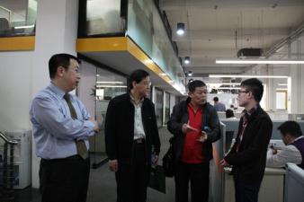 大學(xué)生電子商務(wù)就業(yè)懇談會(huì) 洞察行業(yè)趨勢(shì)，規(guī)劃職業(yè)未來(lái)